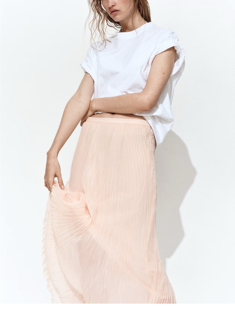 Pleated Handkerchief Hem Maxi Skirt - Cream Blush - Picture 3 of 4